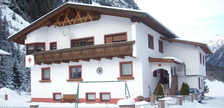 Haus Waldfriede im Winter
